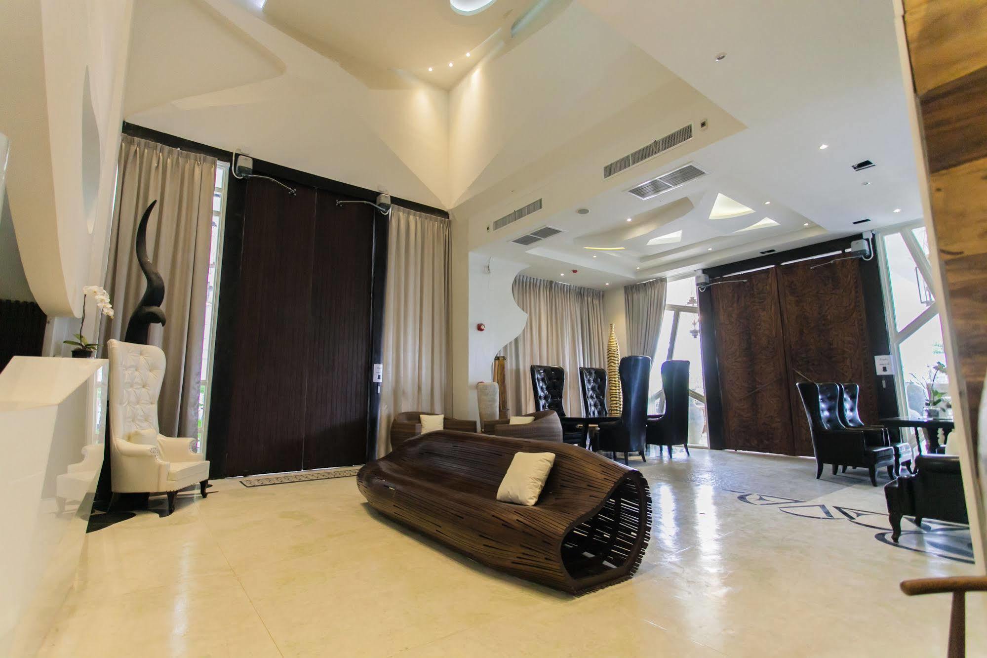 Icheck Inn Trams Square Chiang Mai Dış mekan fotoğraf