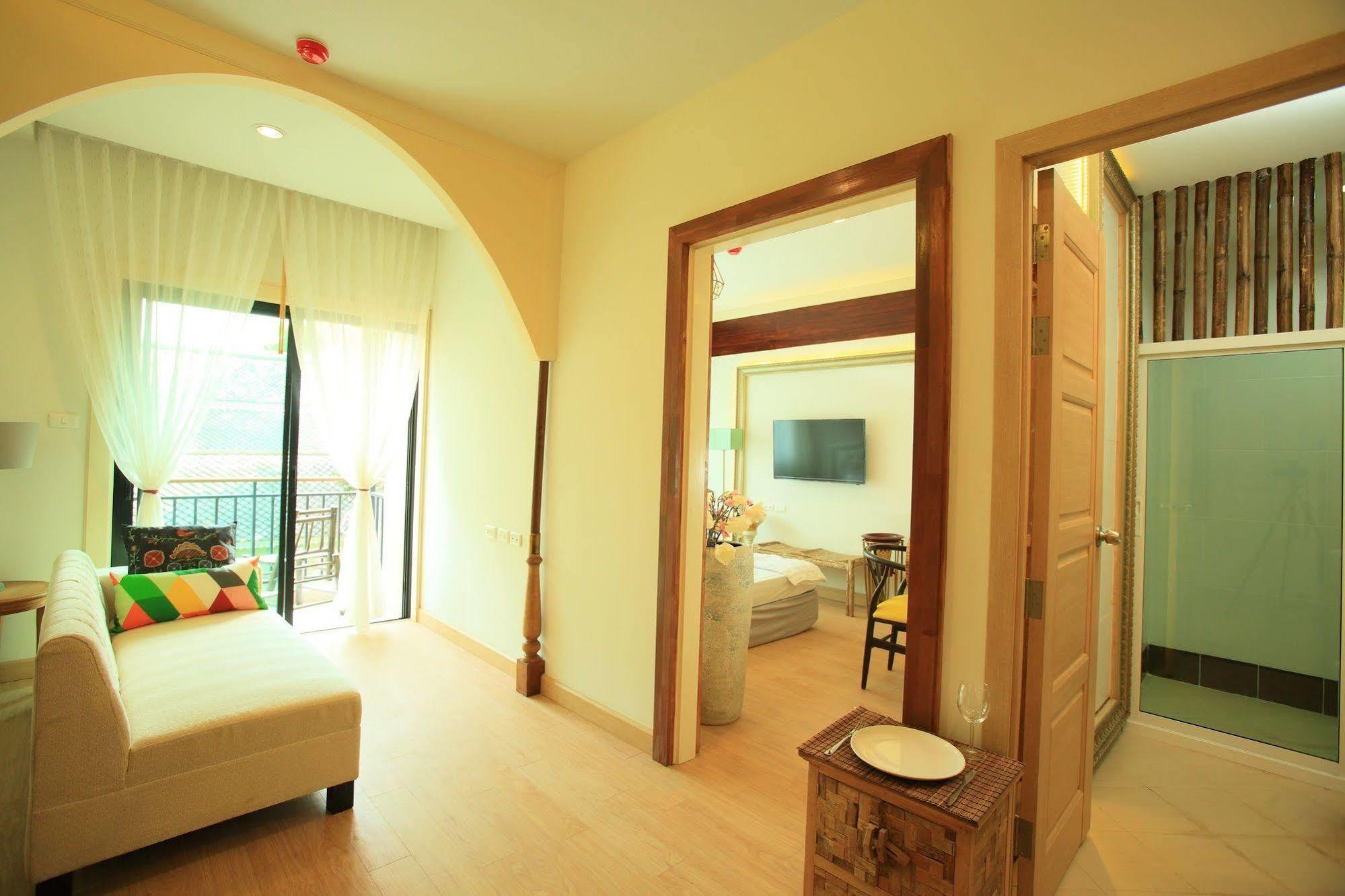 Icheck Inn Trams Square Chiang Mai Dış mekan fotoğraf
